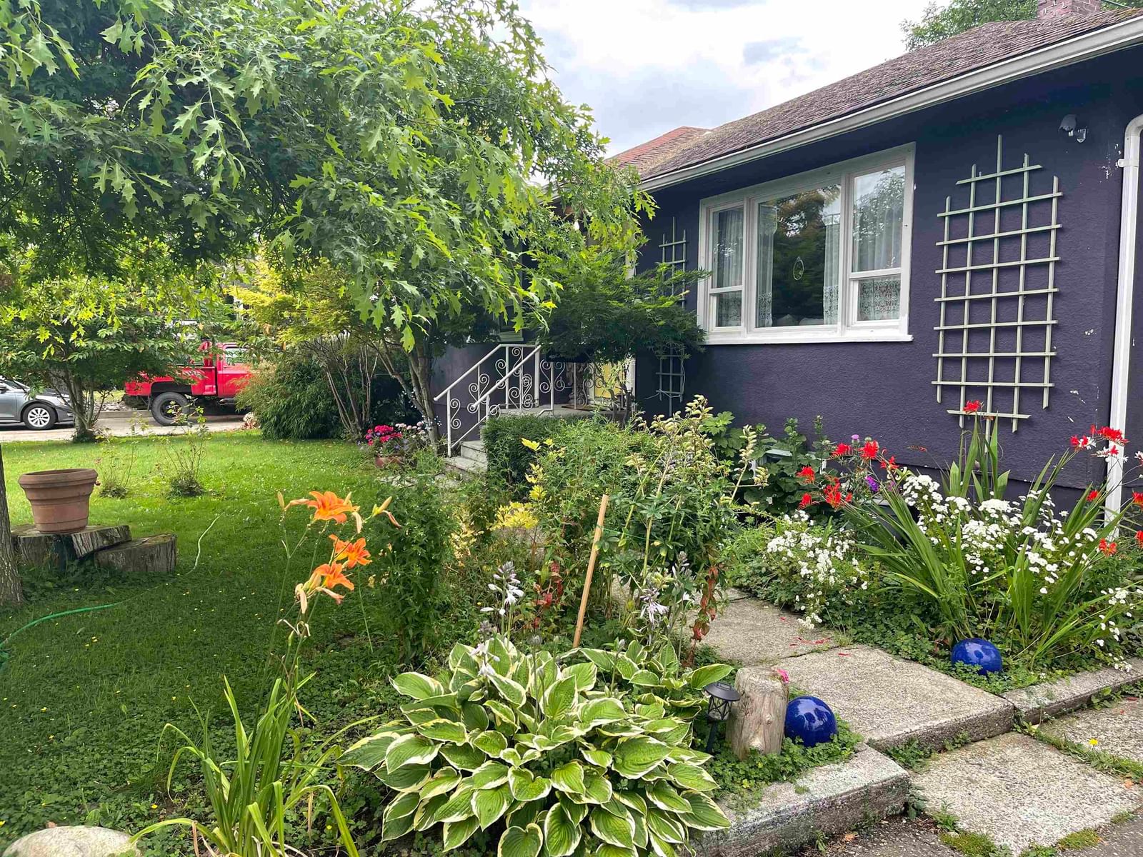 Listing Image 8