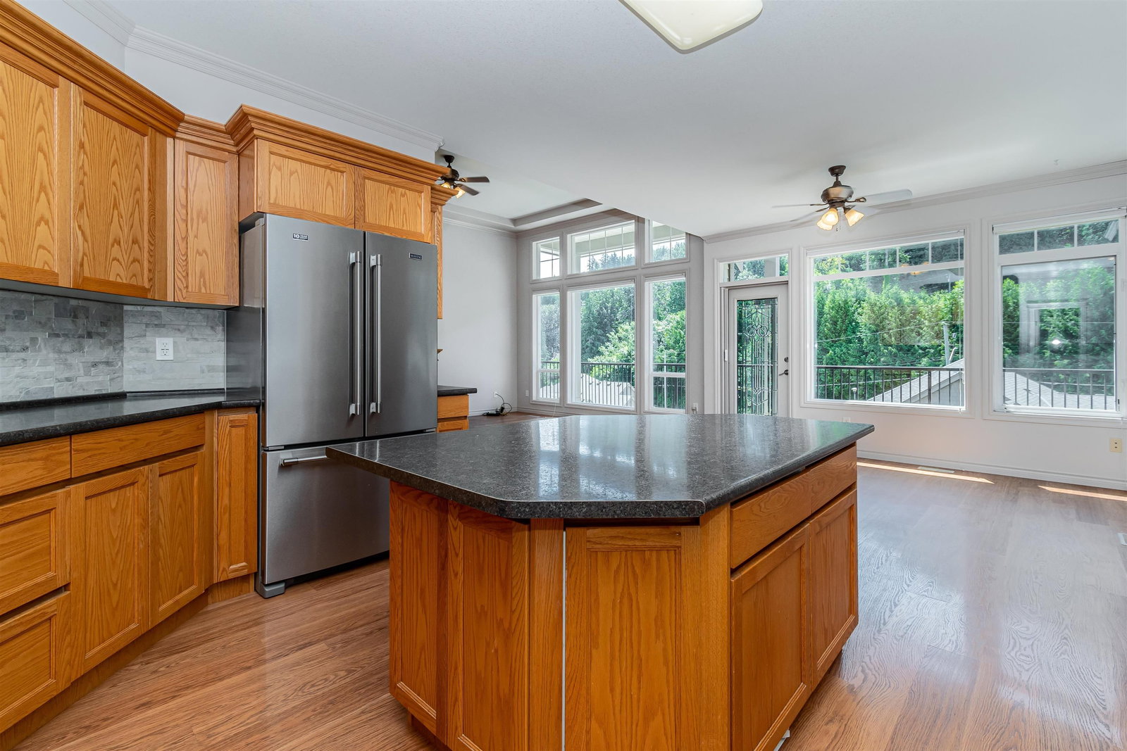 Listing Image 14