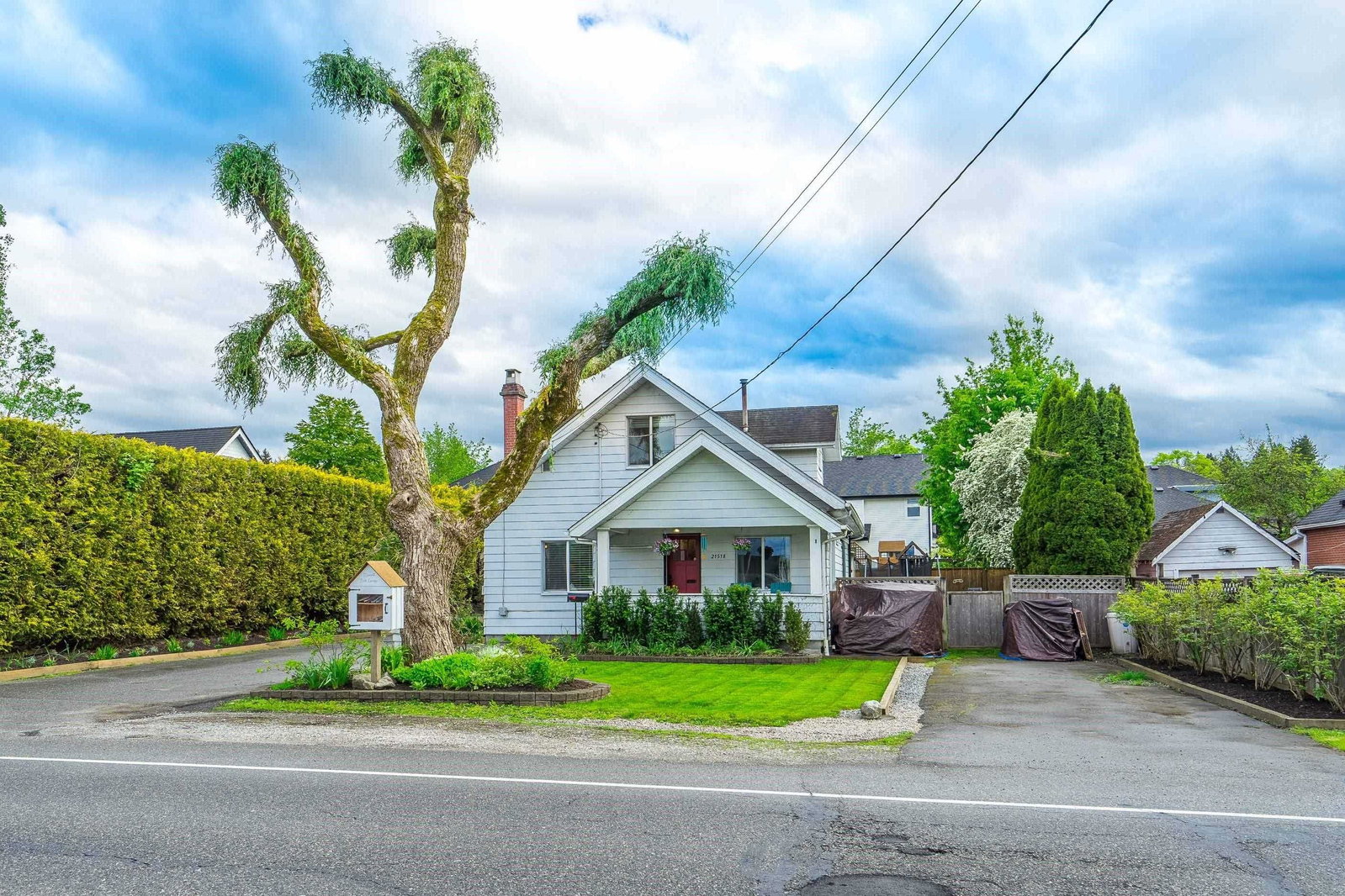 Listing Image 1