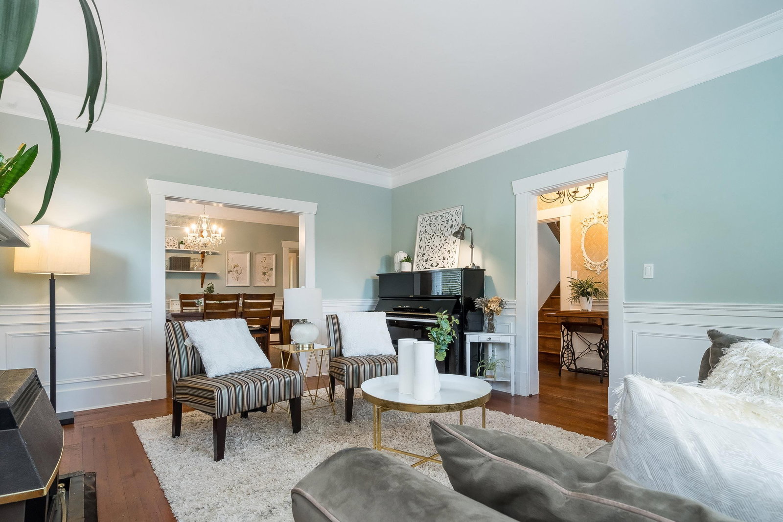 Listing Image 10