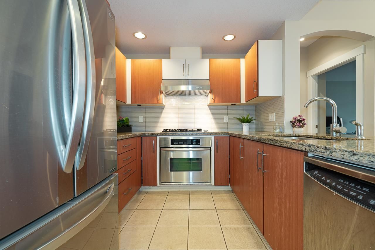 Listing Image 9