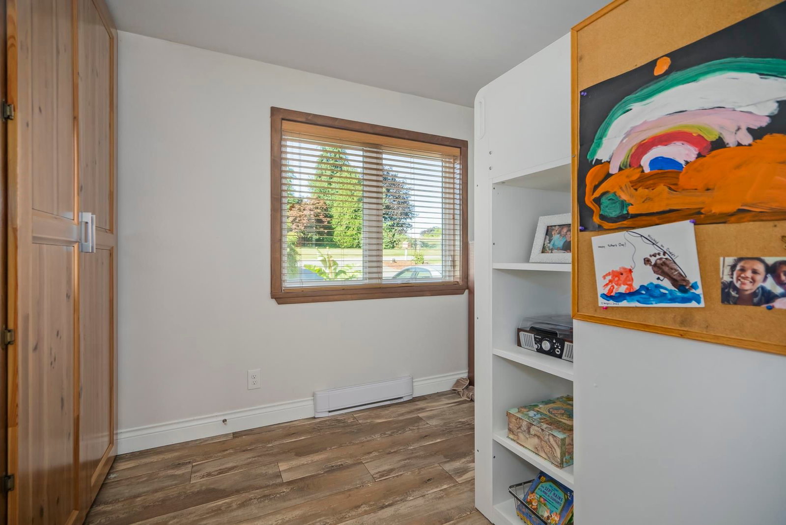 Listing Image 19