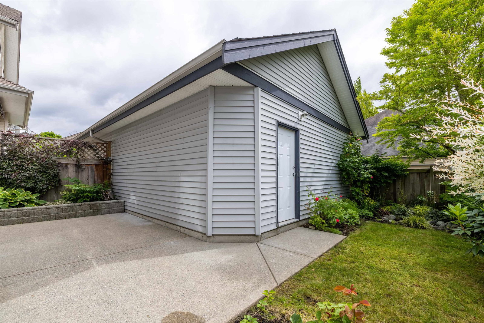 Listing Image 32