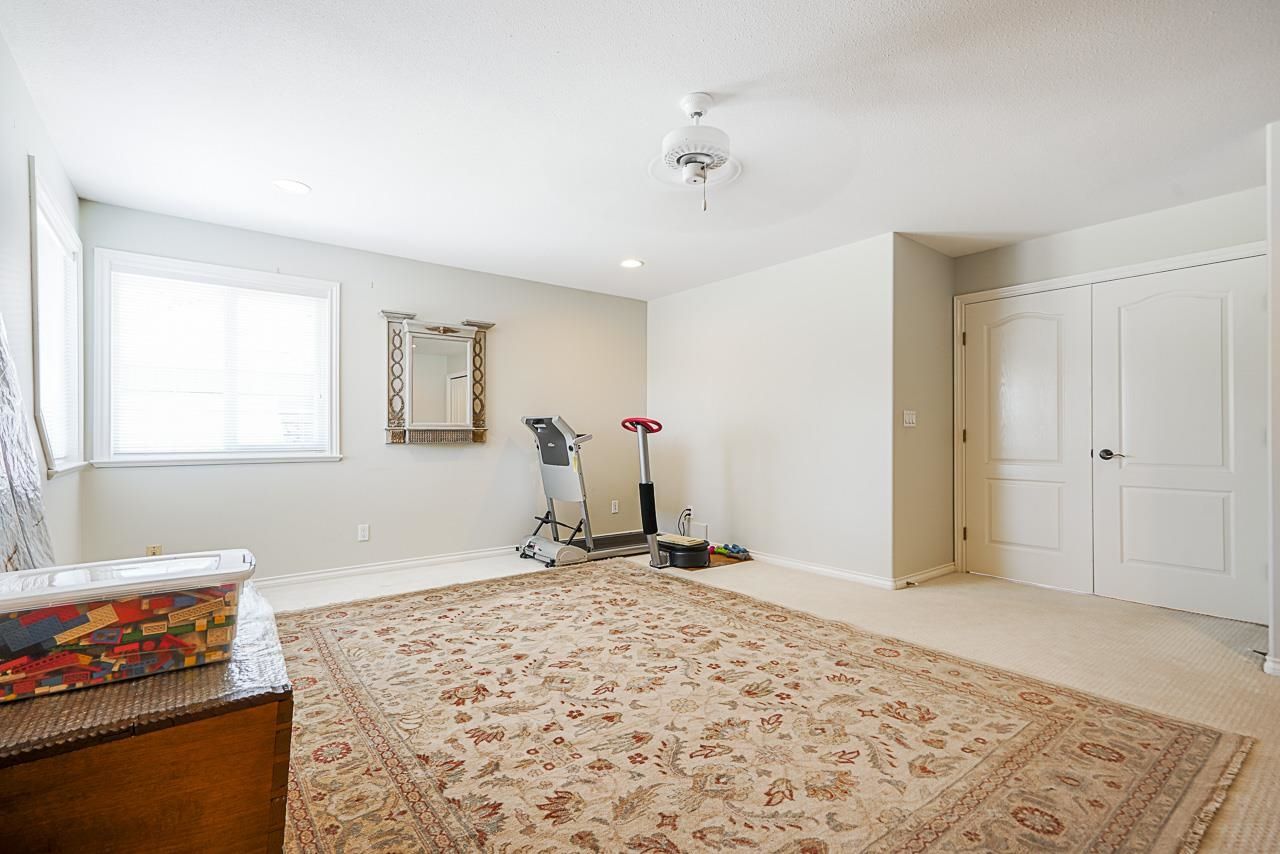 Listing Image 33
