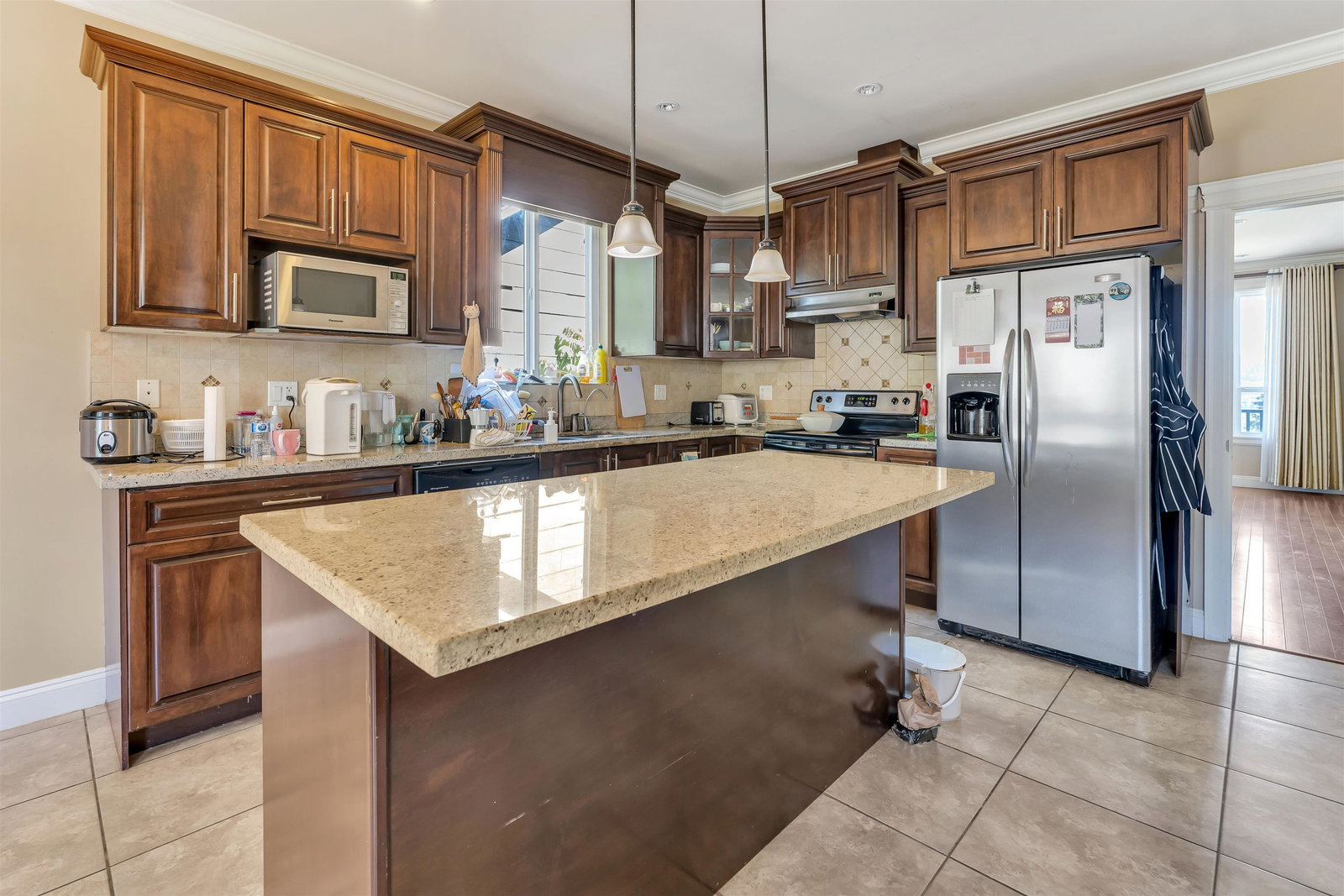 Listing Image 9