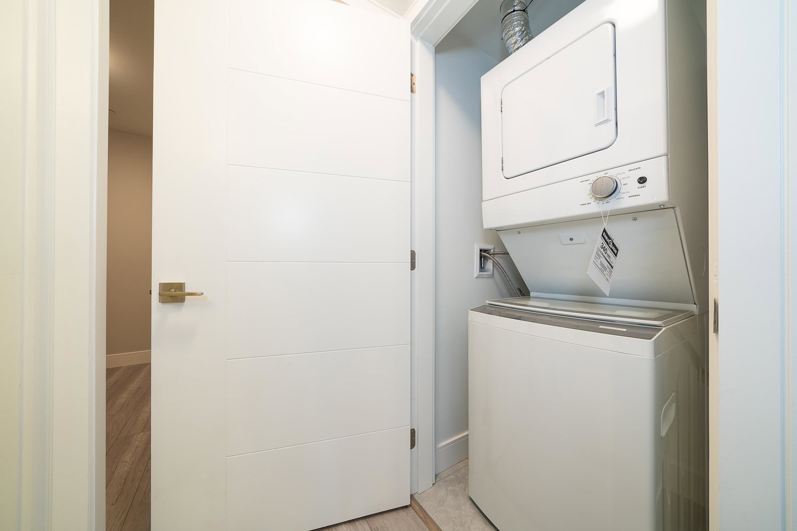 Listing Image 27