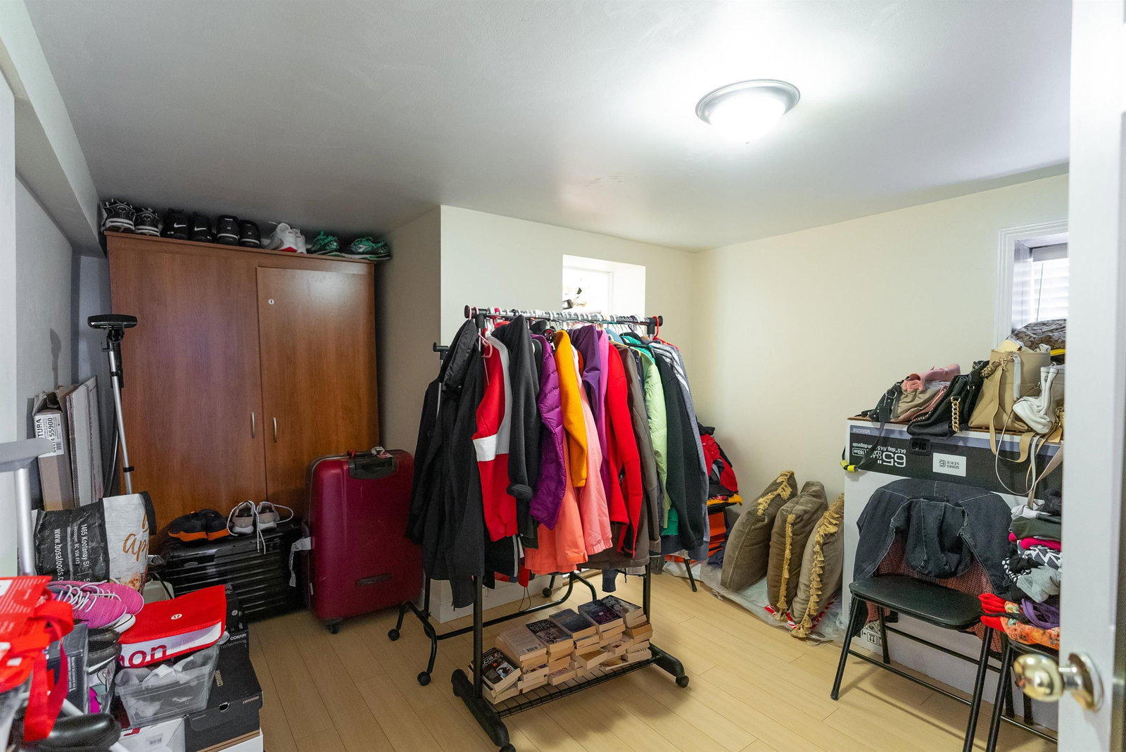 Listing Image 20