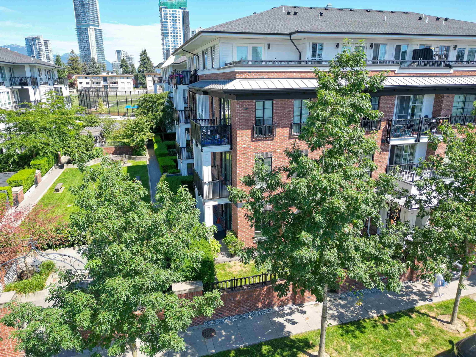 Listing Image 10