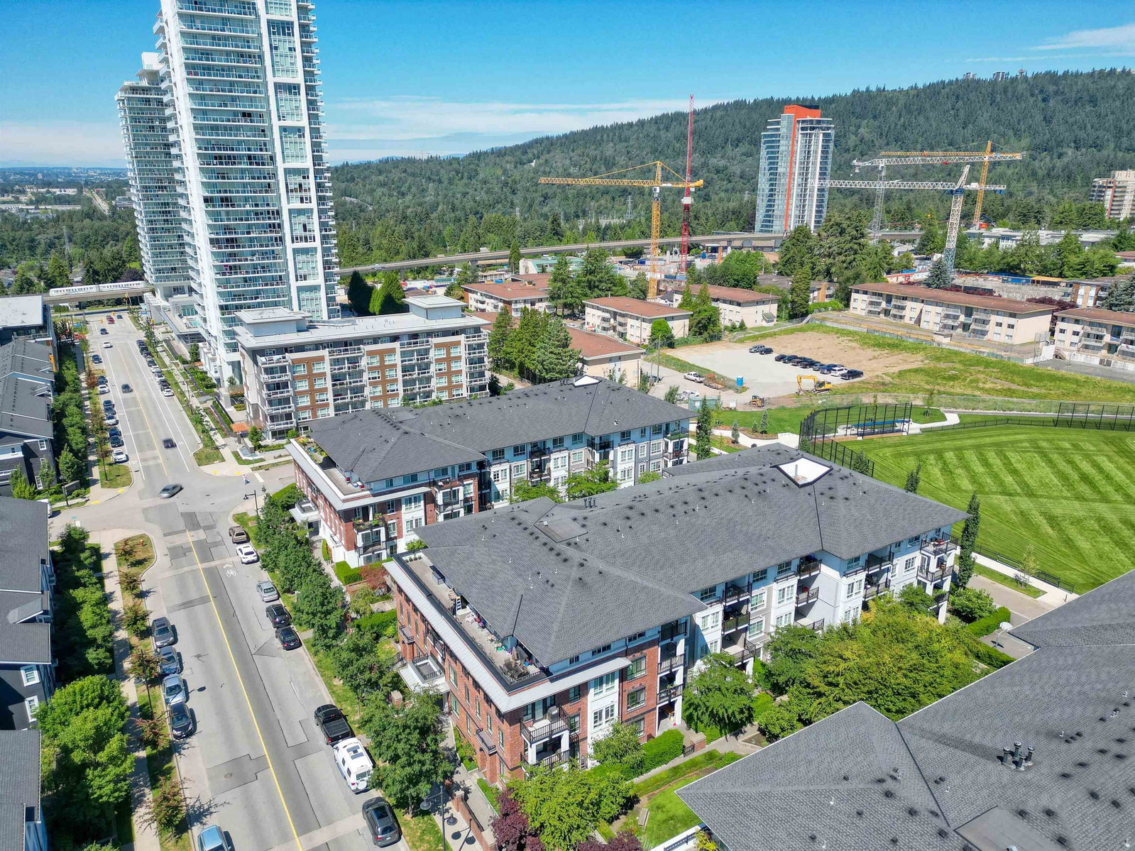 Listing Image 9