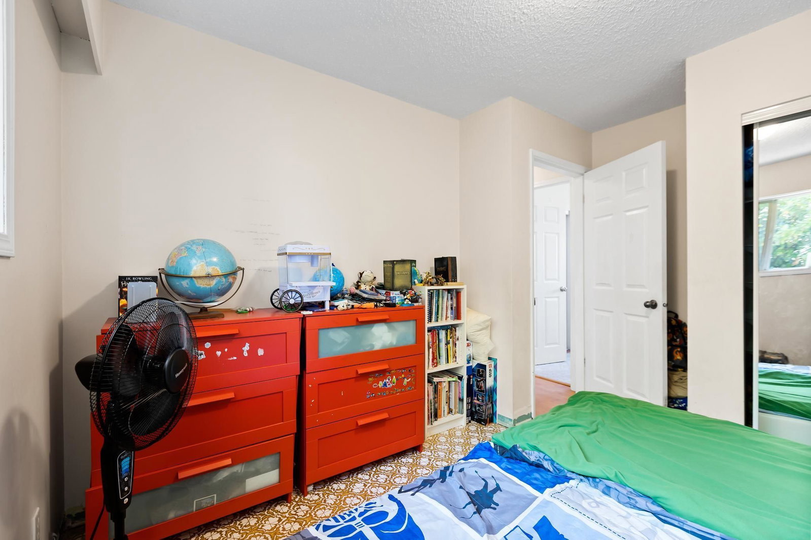 Listing Image 20