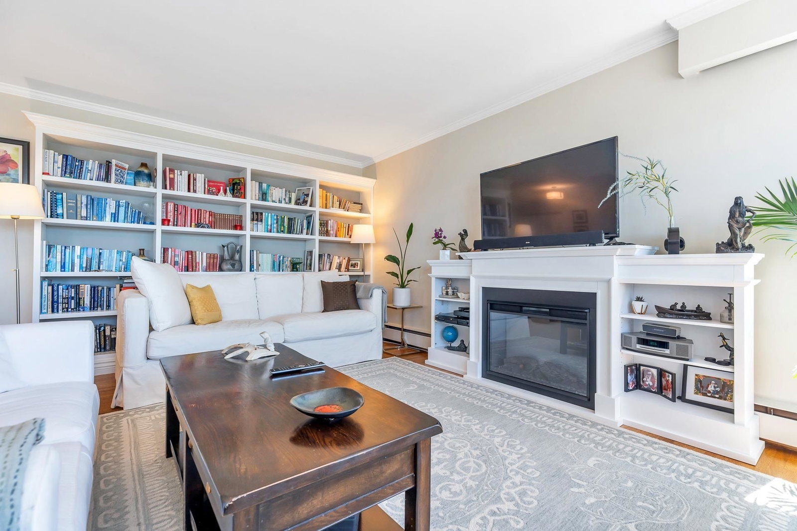 Listing Image 12