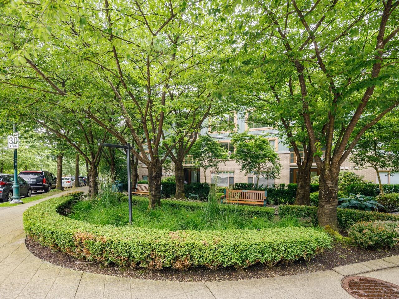 Listing Image 20