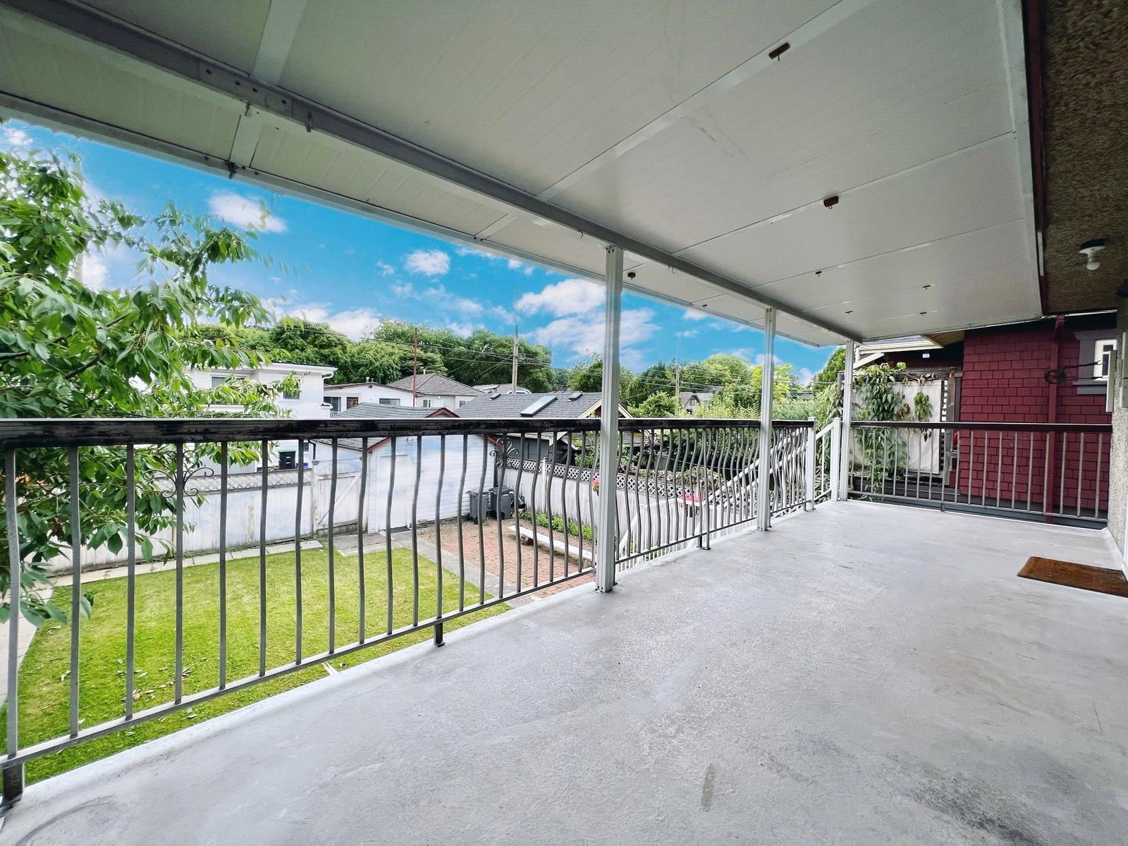 Listing Image 16