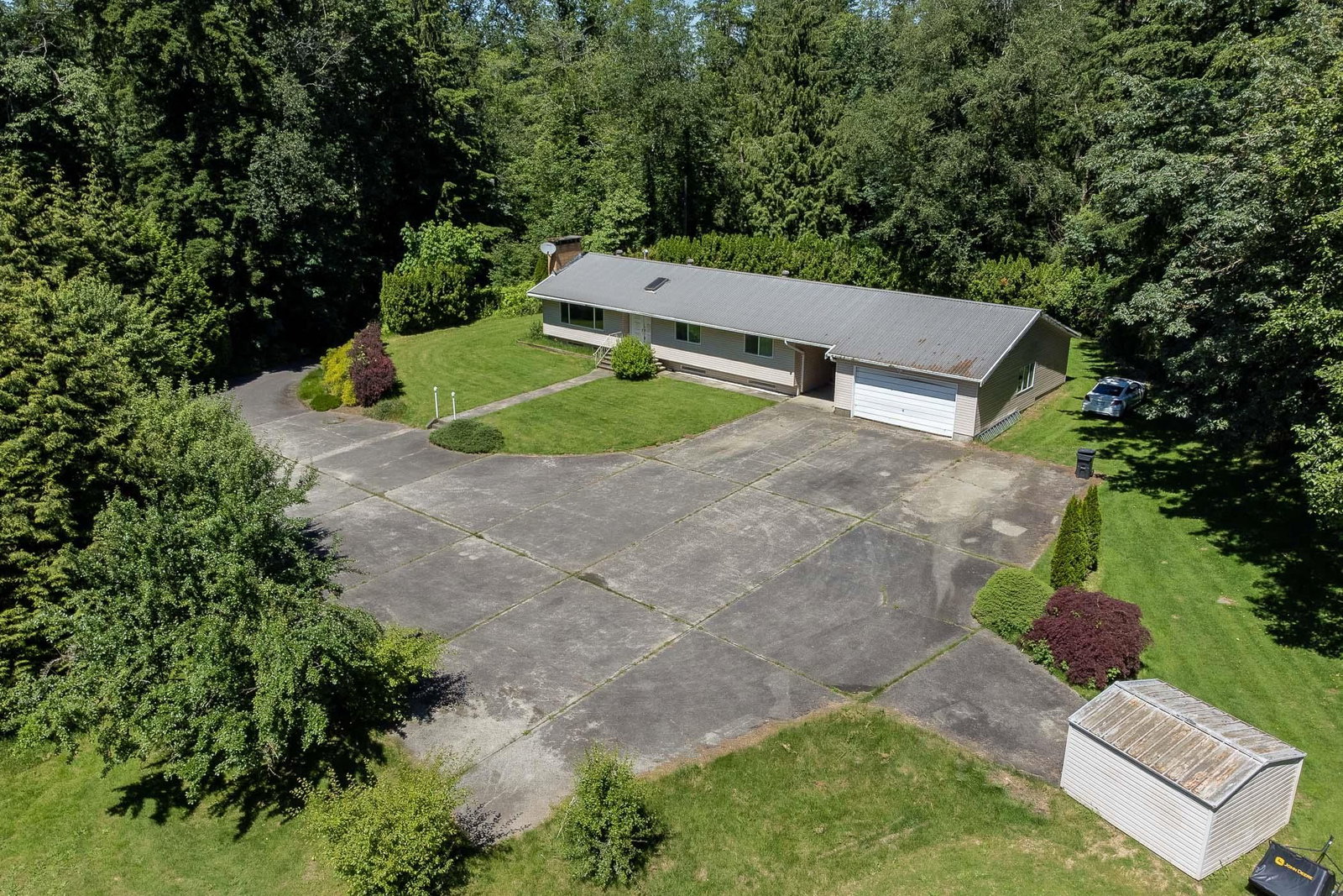 Listing Image 5