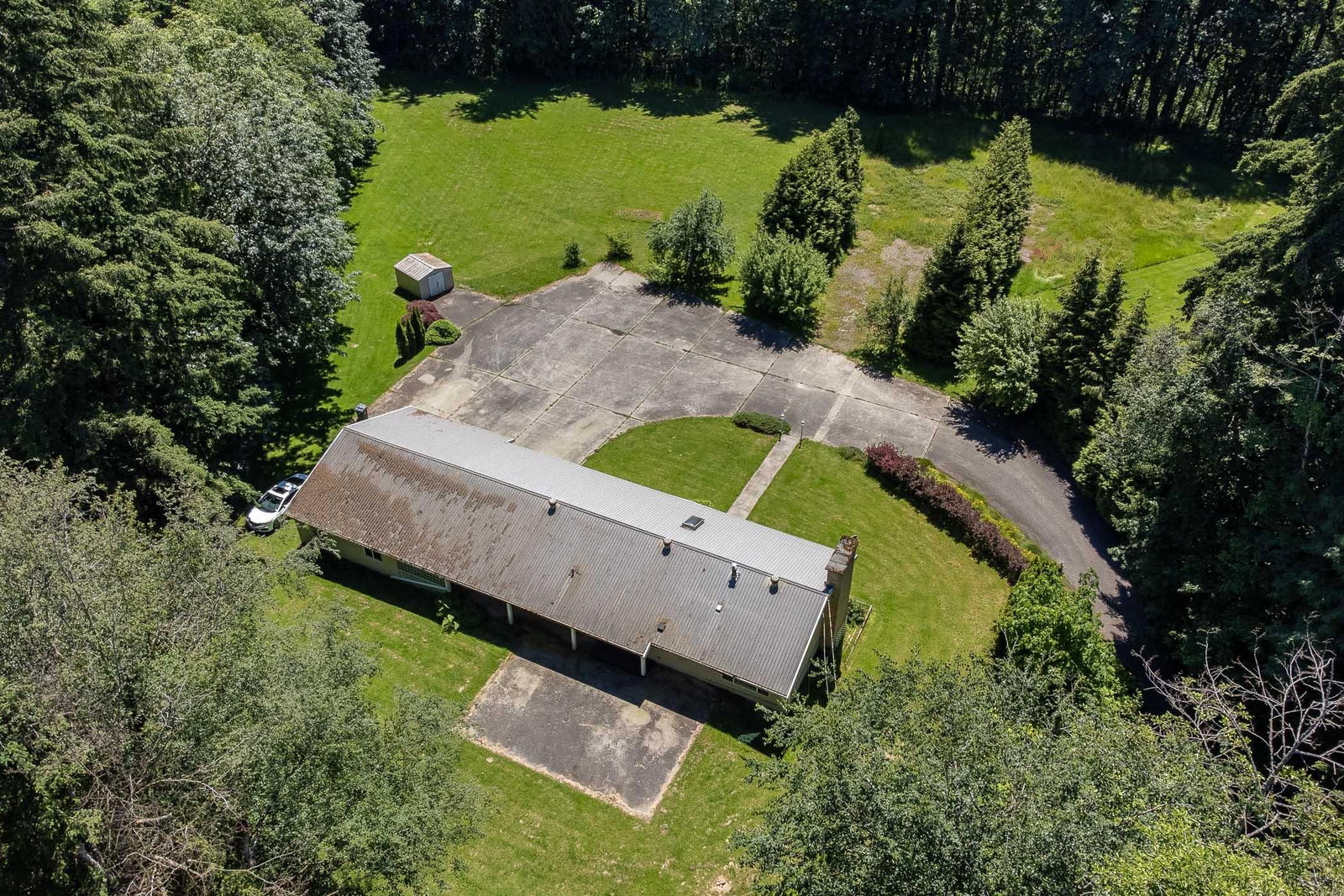 Listing Image 6
