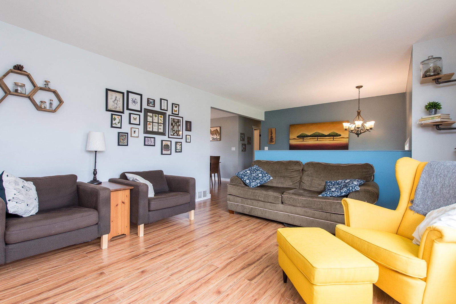 Listing Image 9