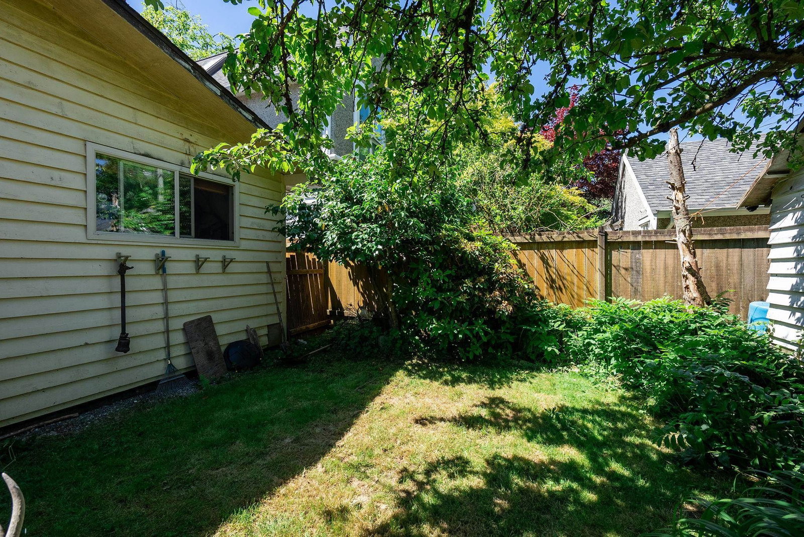 Listing Image 28