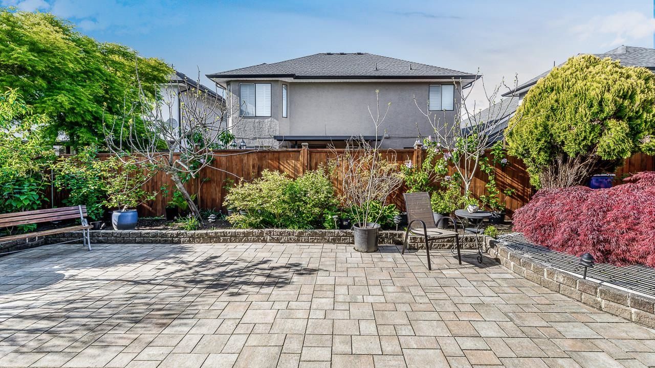Listing Image 16