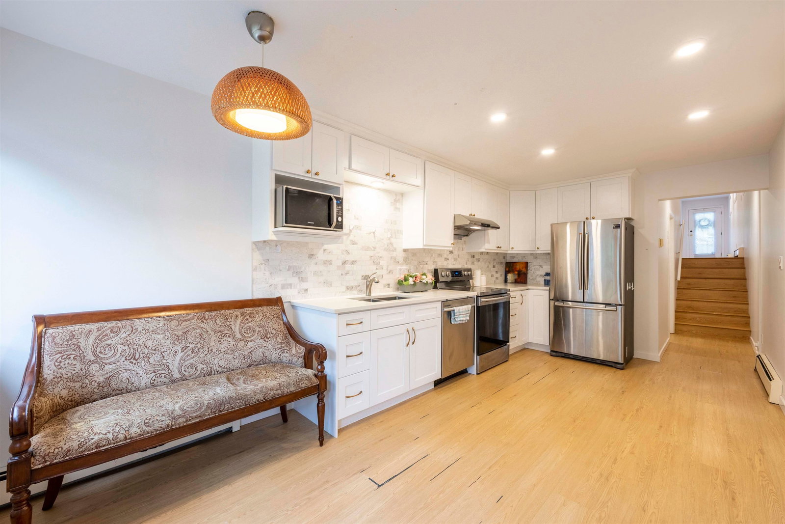 Listing Image 15