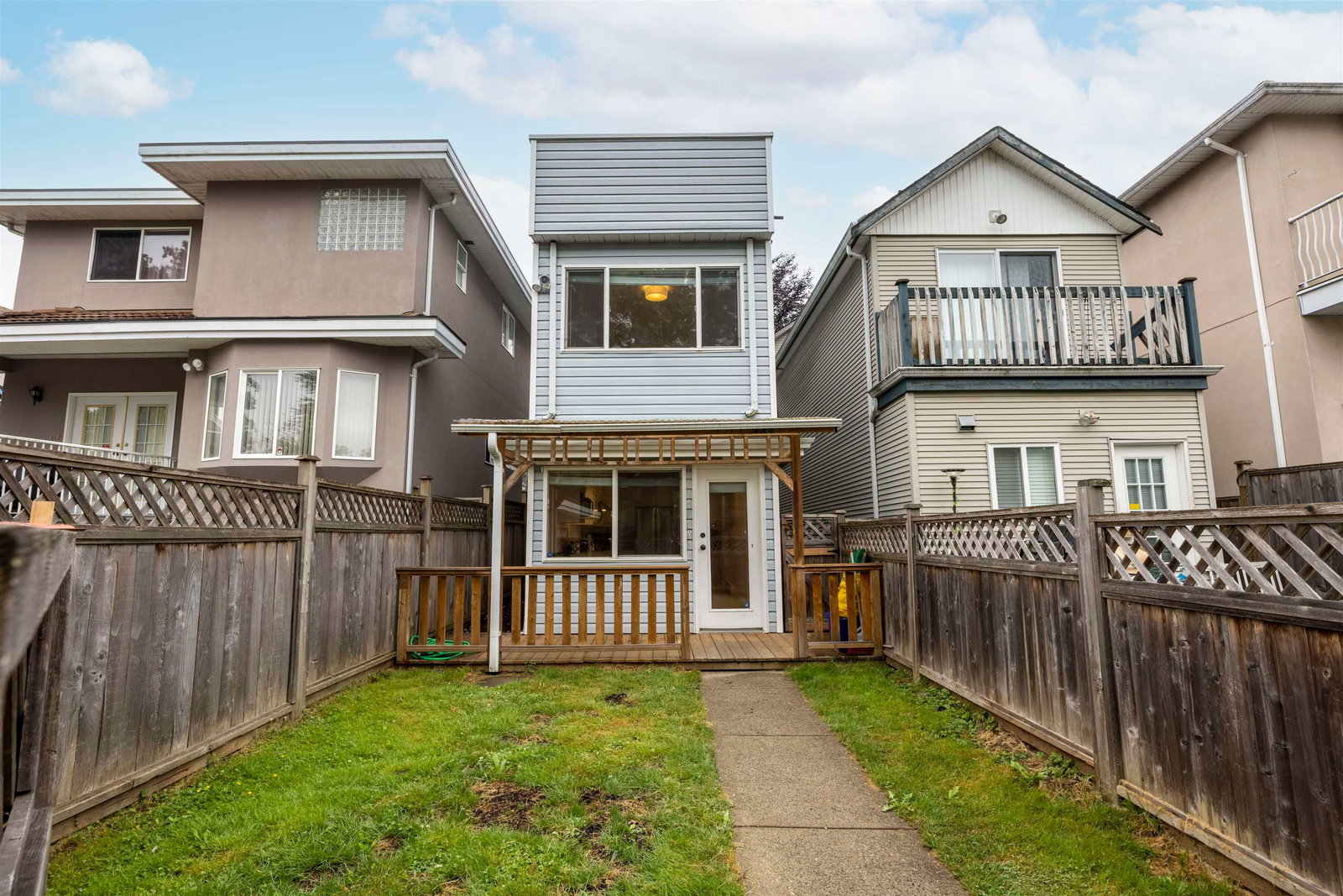 Listing Image 5