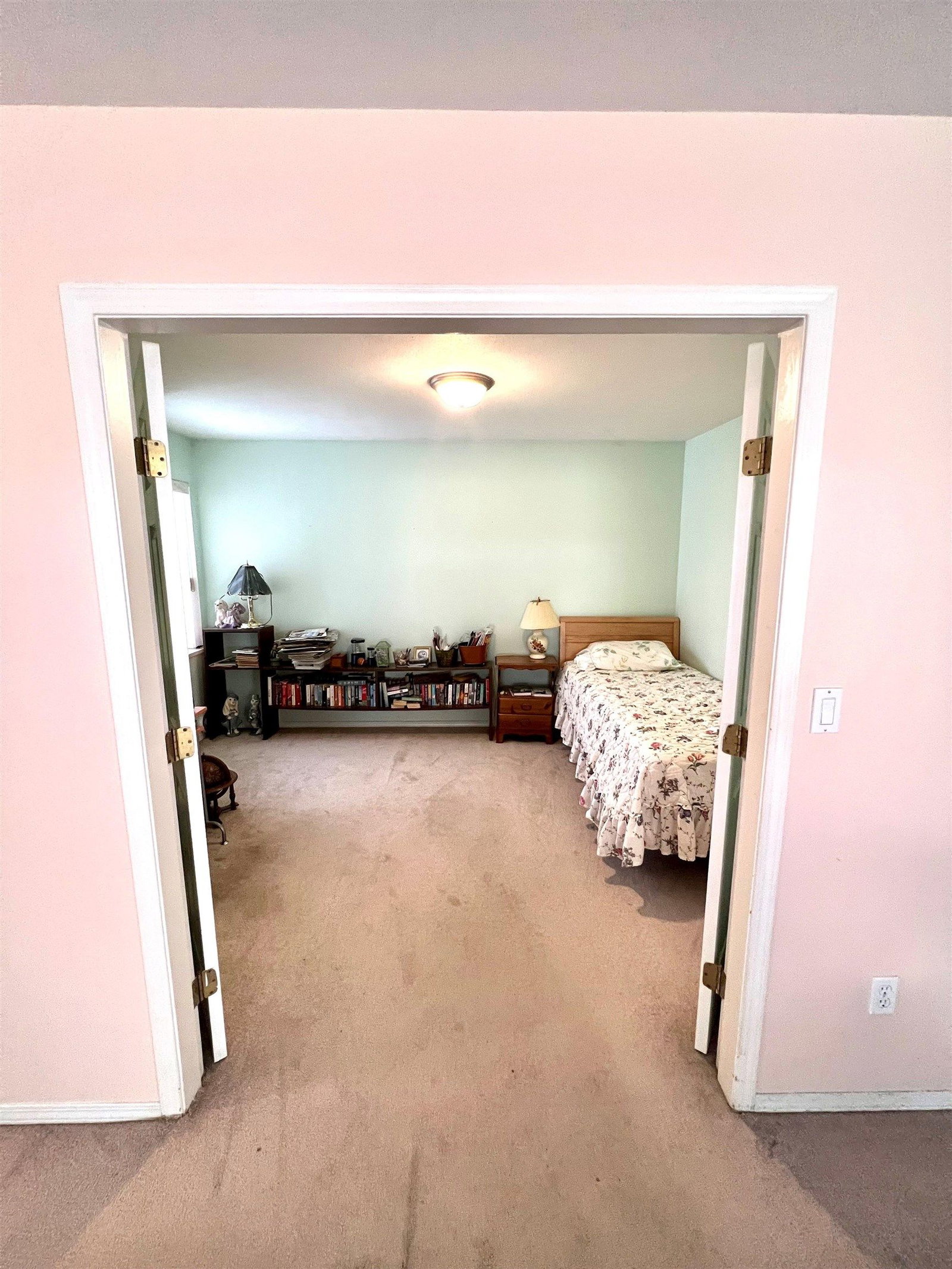 Listing Image 17