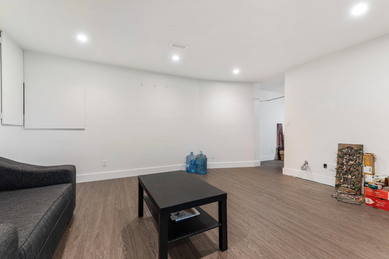 Listing Image 16