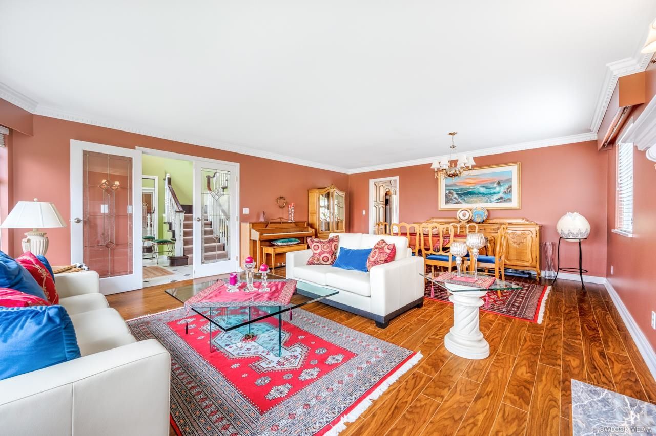 Listing Image 10