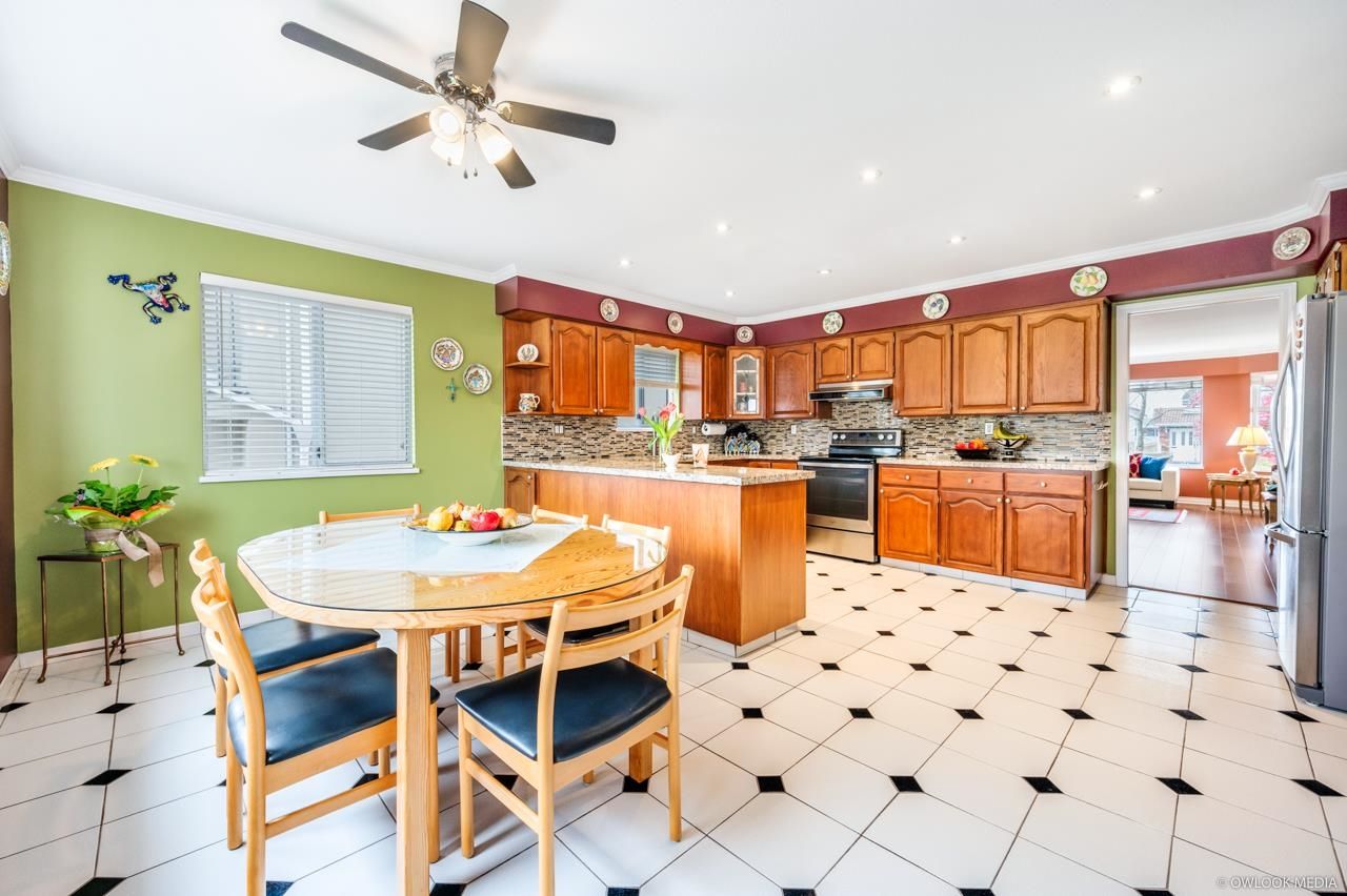 Listing Image 12