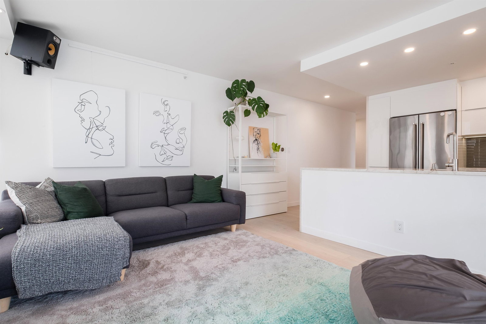 Listing Image 24