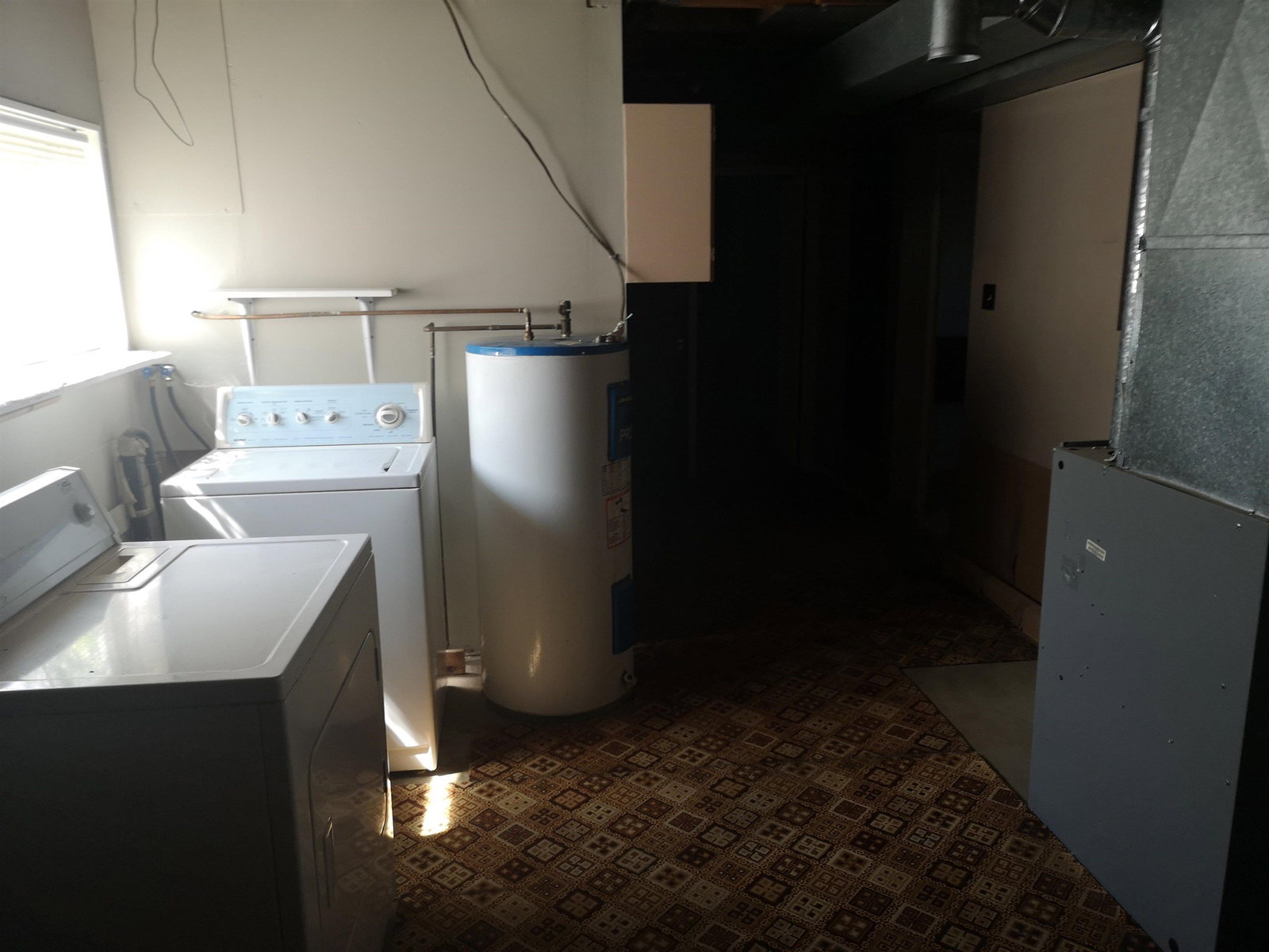Listing Image 12