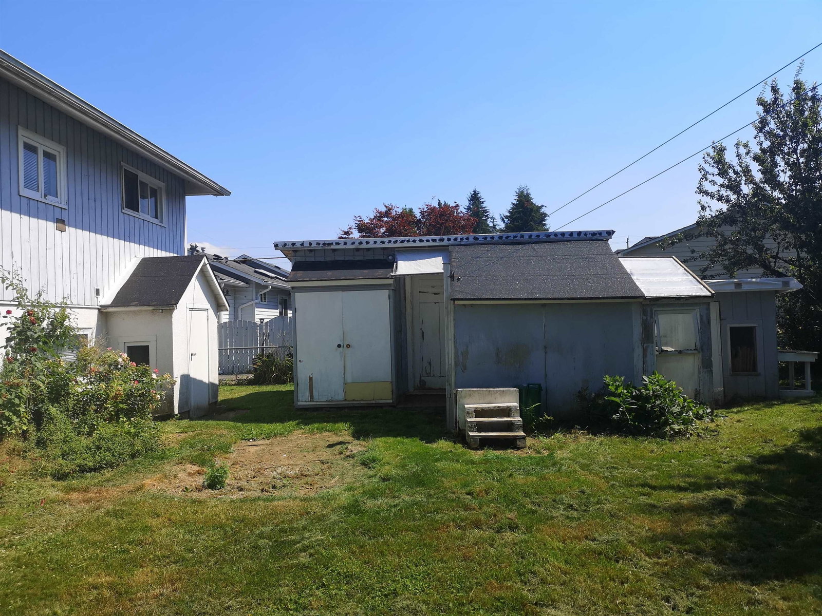 Listing photo 3