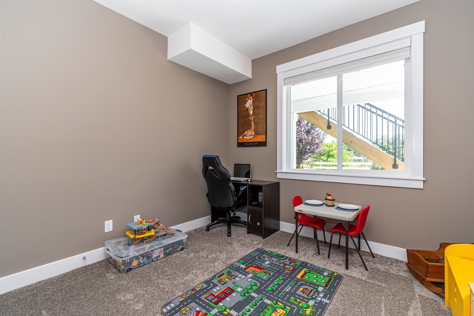 Listing Image 22