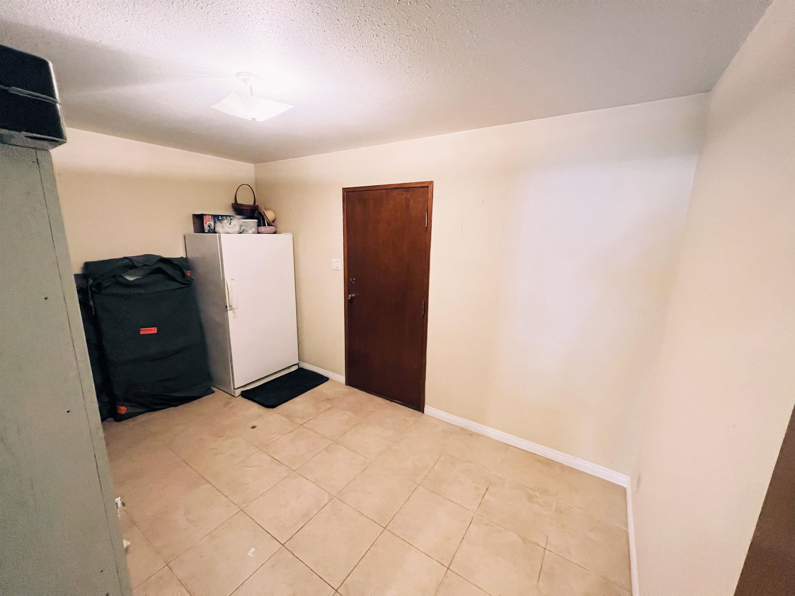 Listing Image 24