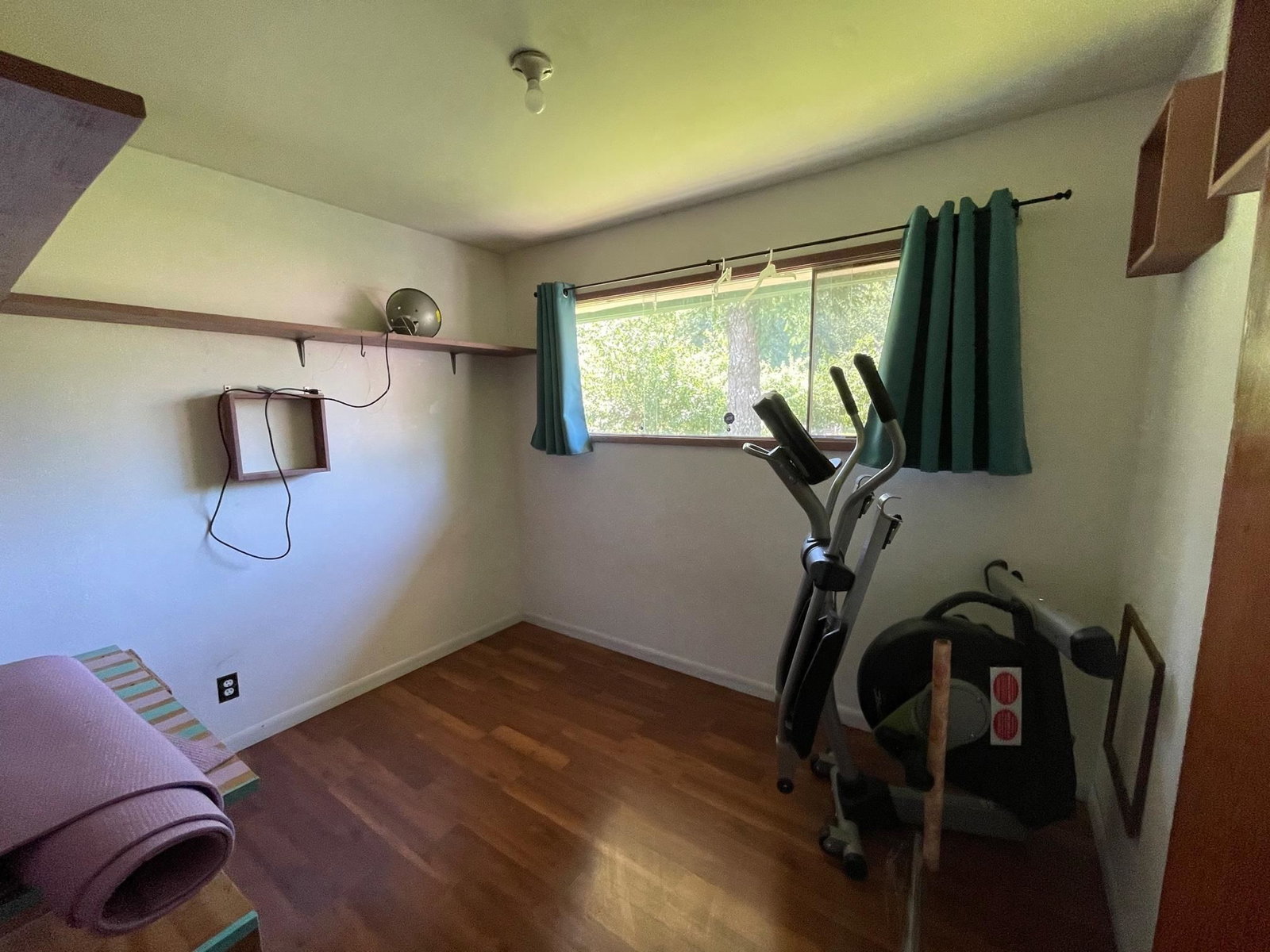 Listing Image 24
