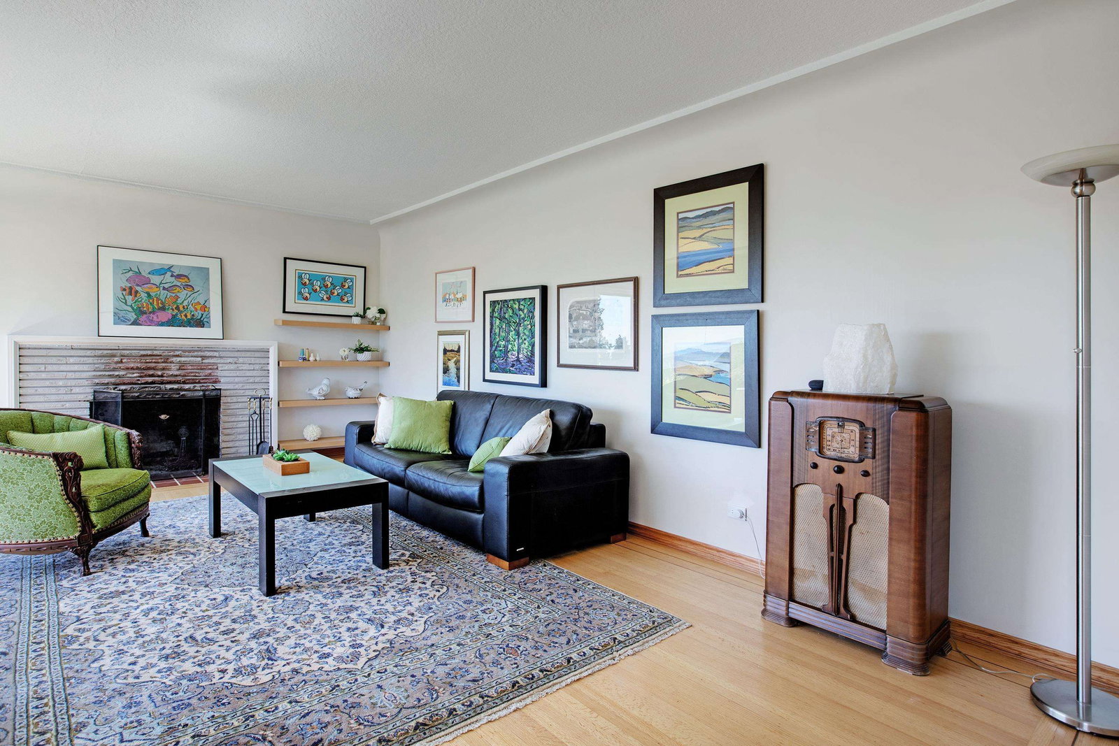 Listing Image 6