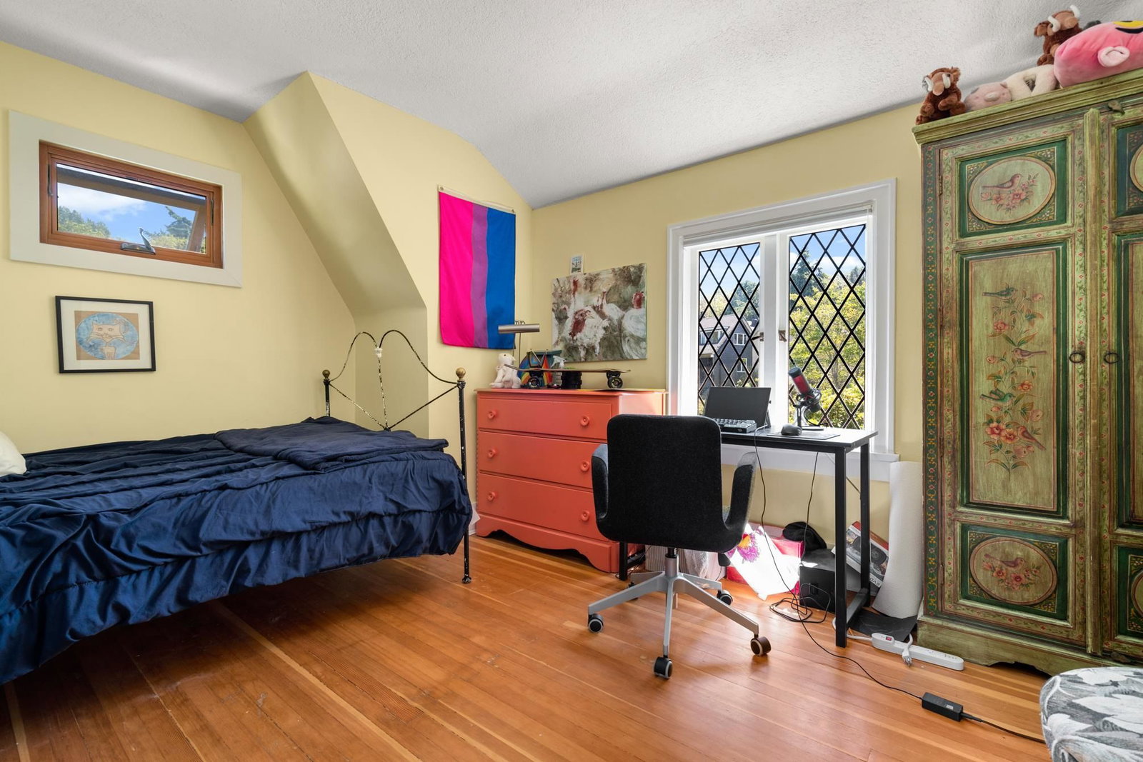 Listing Image 13
