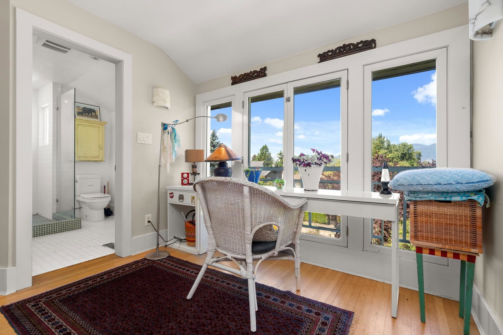 Listing Image 19