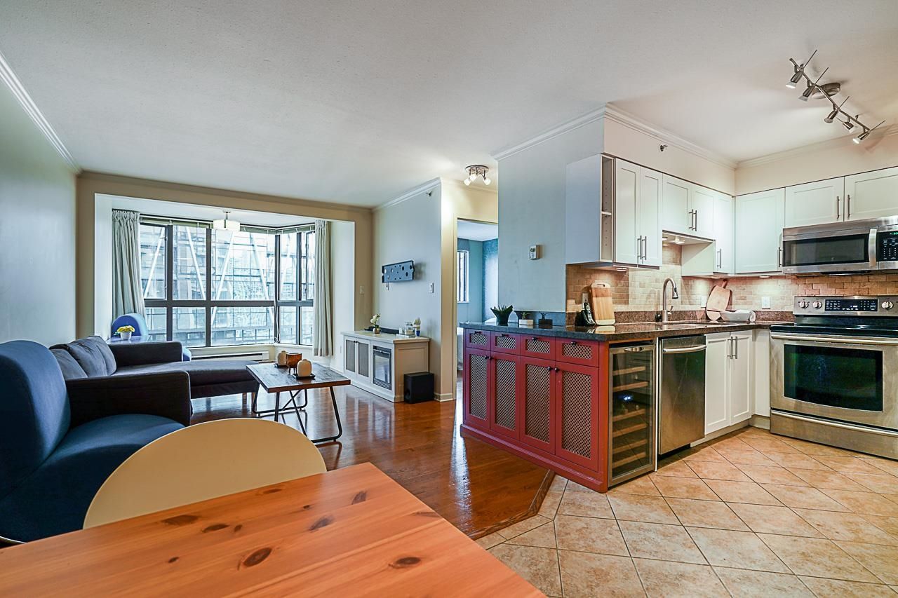 Listing Image 1