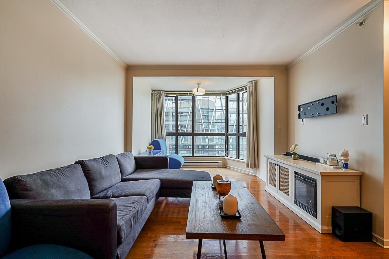 Listing Image 16