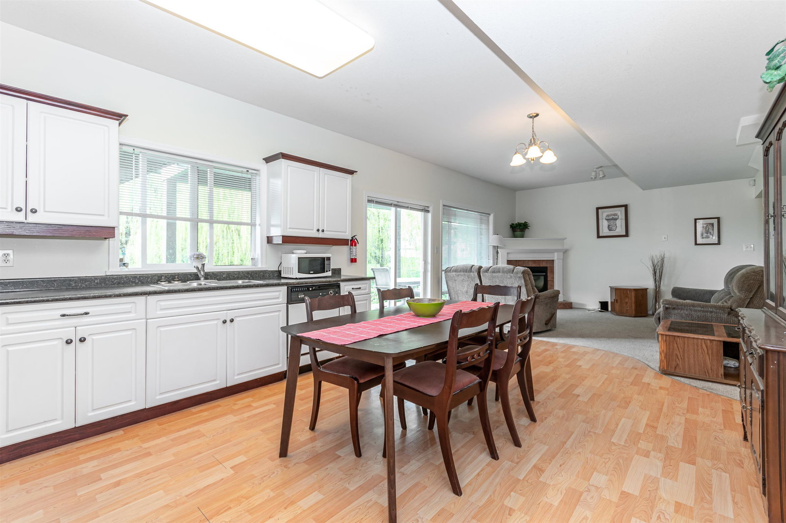 Listing Image 17