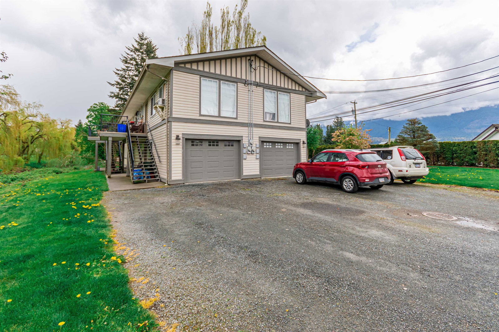Listing Image 4