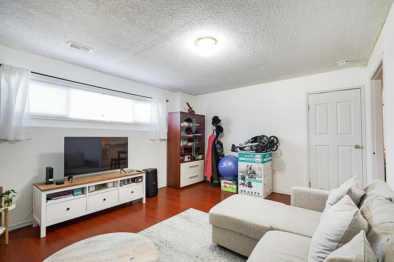 Listing Image 33