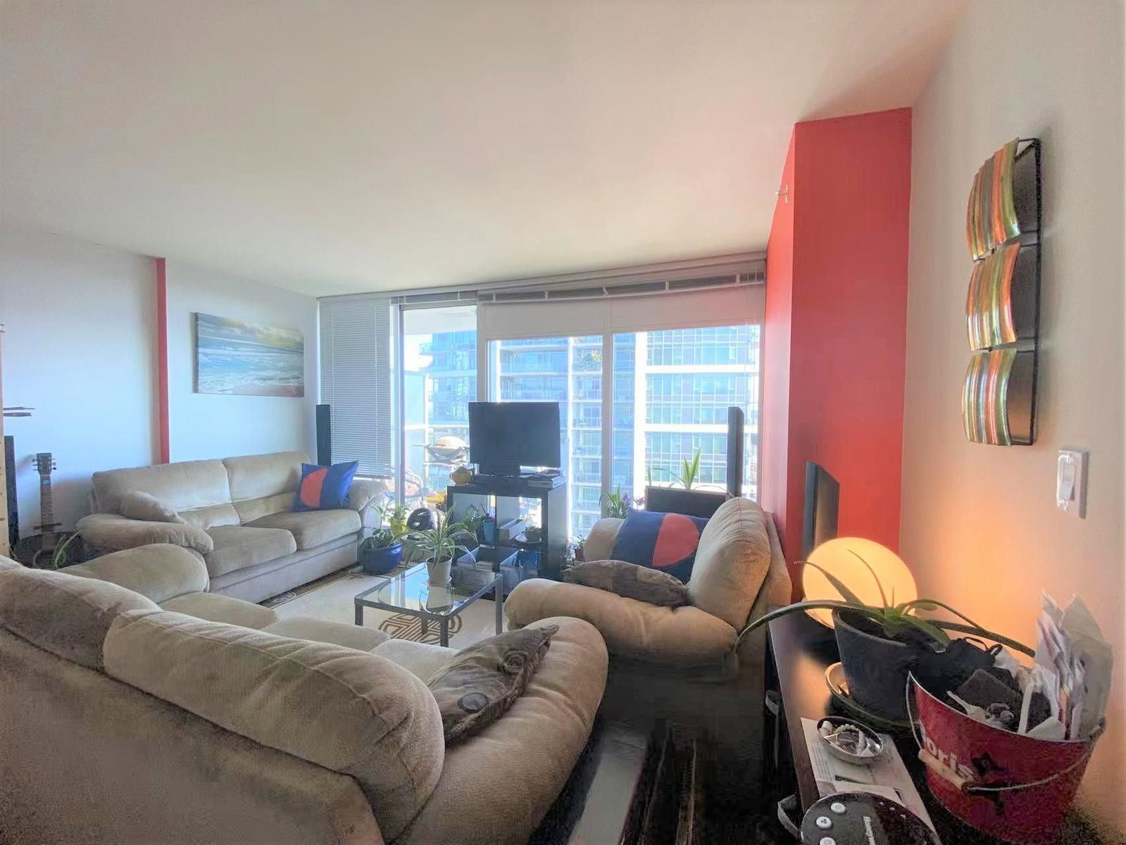 Listing Image 10