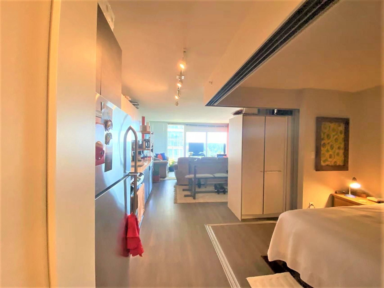 Listing Image 5