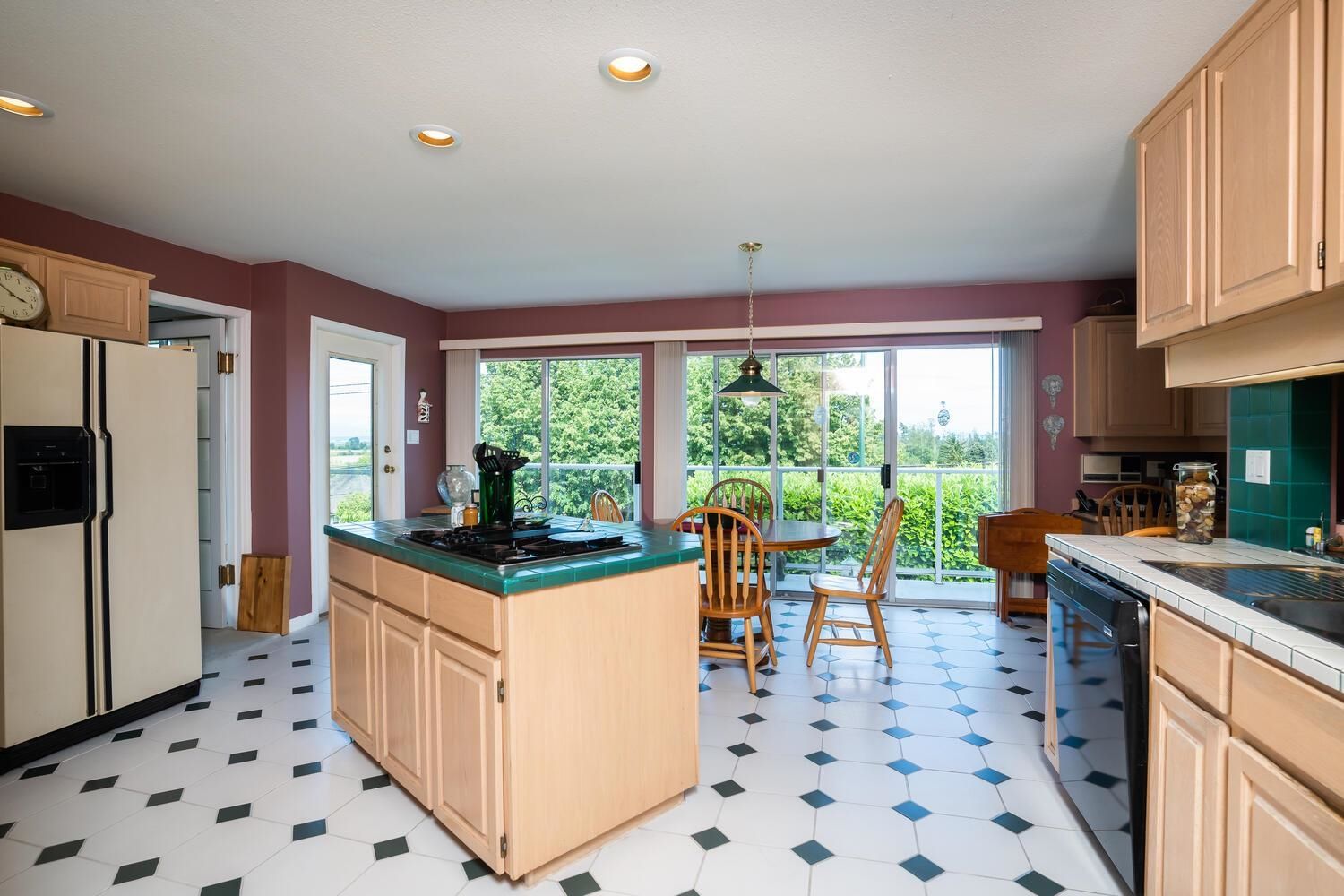 Listing Image 9