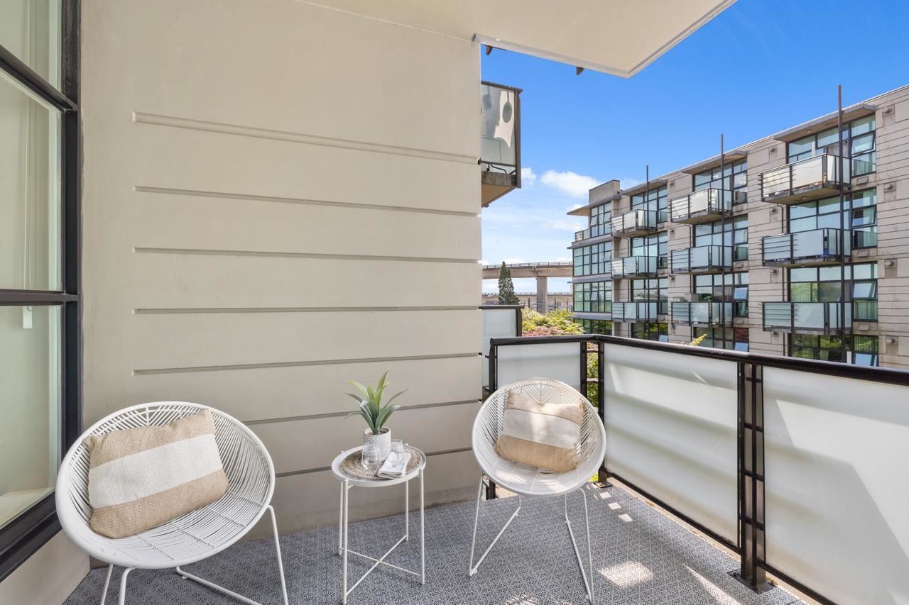 Listing Image 15
