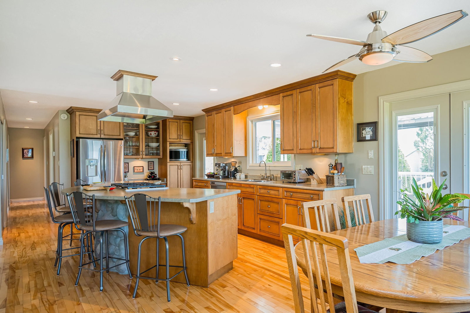 Listing Image 13