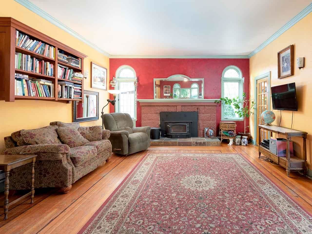 Listing Image 13