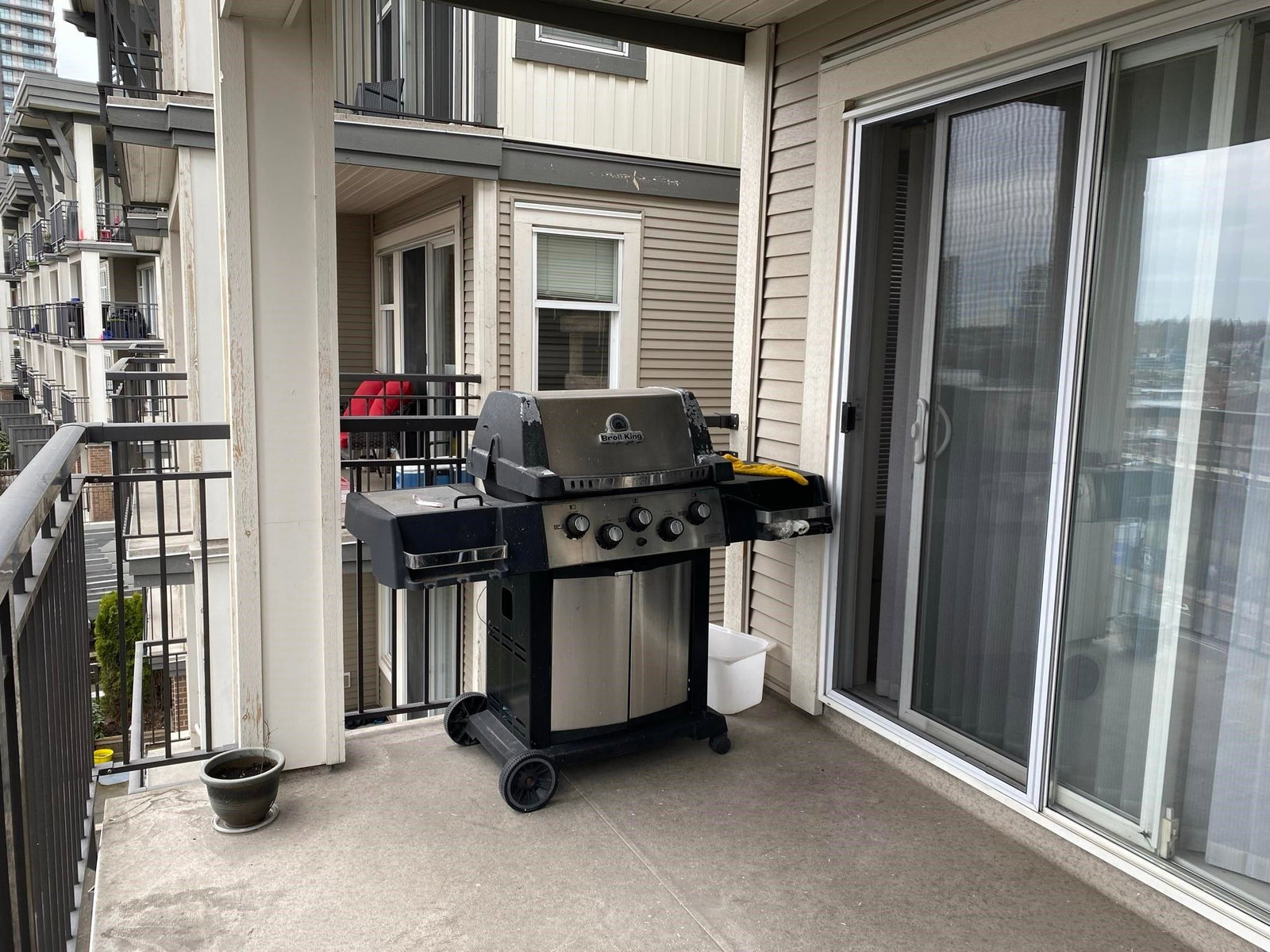 Listing Image 15