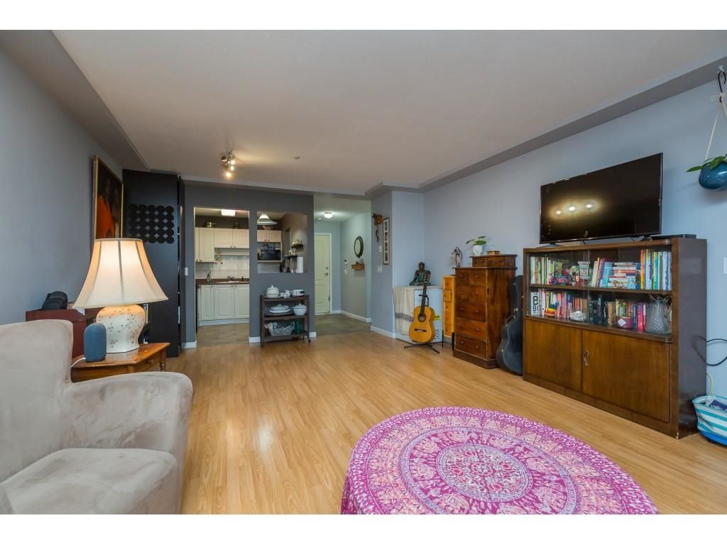 Listing Image 18